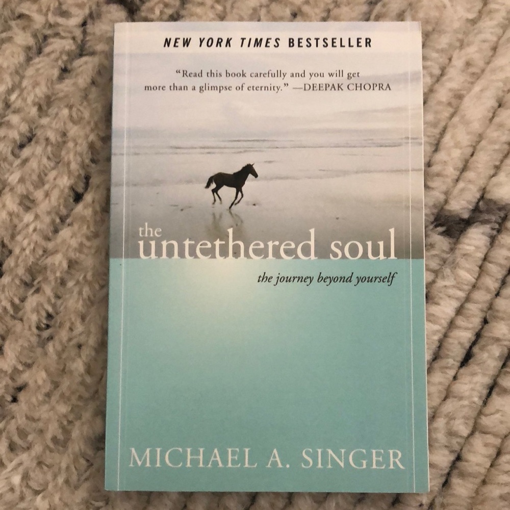 The untethered soul by Michael singer NYT bestseller excellent condition display